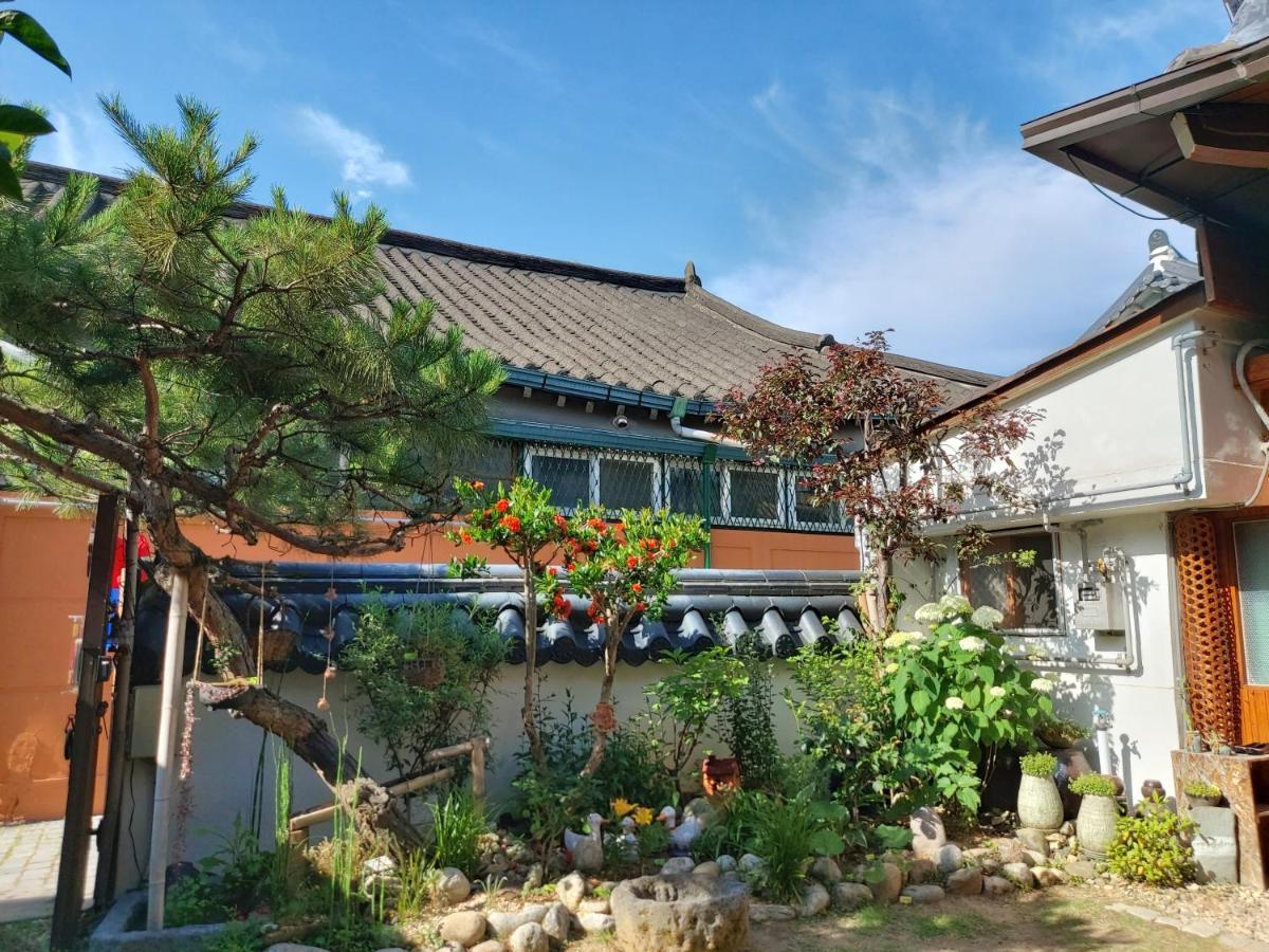 The Blue Cradle Hotel Jeonju Exterior foto