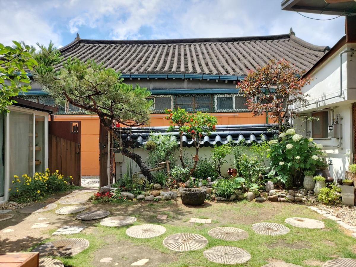 The Blue Cradle Hotel Jeonju Exterior foto